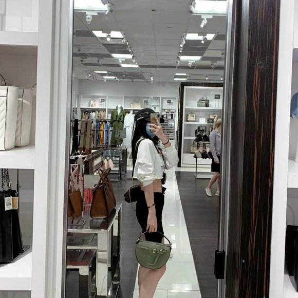 Emilia Half Moon crossbody Bag Leather Army Green - Picture 6 of 7